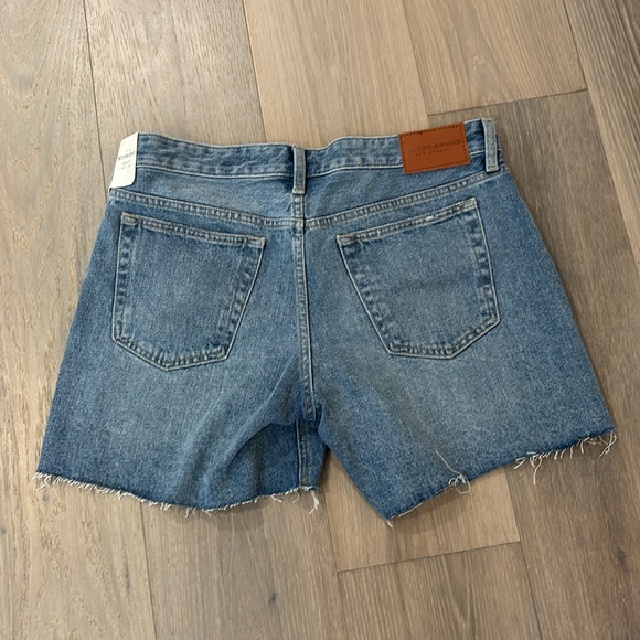 Lucky Brand Boyfriend Jean short - Picture 2 of 5